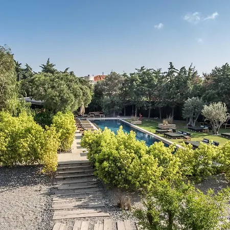 Warehouse By The (adults Only) 2*