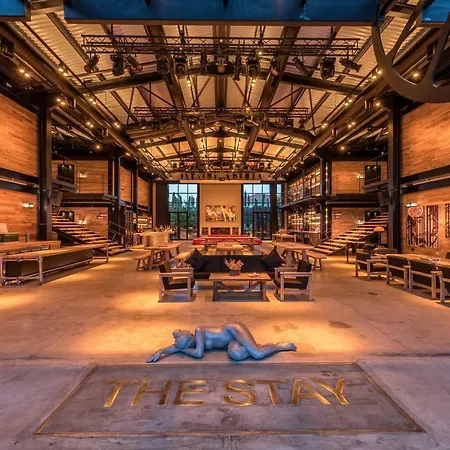 Otel Warehouse By The (adults Only)